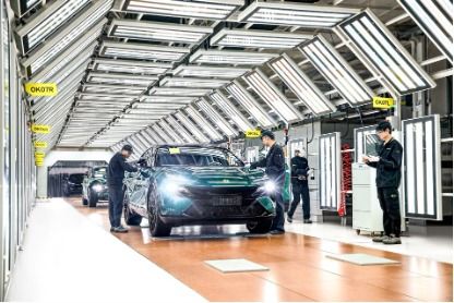 一切為了駕馭者 路特斯全球智能工廠打造eletre 百萬級純電豪華 極致品質