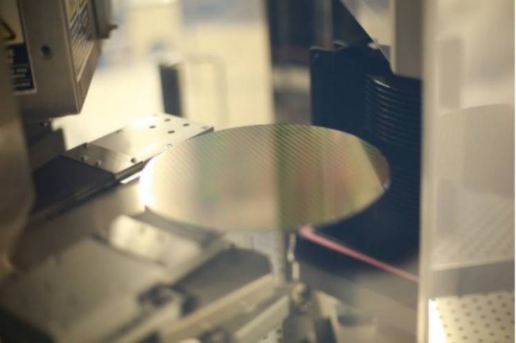 立昂微:立昂東芯已建成7萬片/年的產能并實現(xiàn)批量出貨