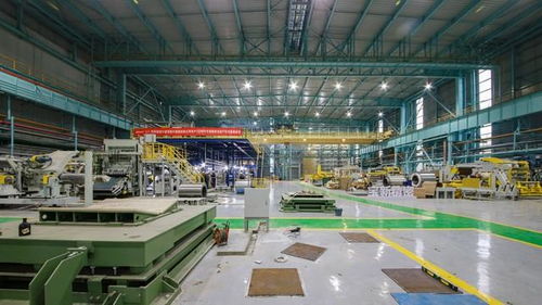 我和劉哥做了8年工廠露水夫妻 回鄉路上,他讓我翻翻包里的東西